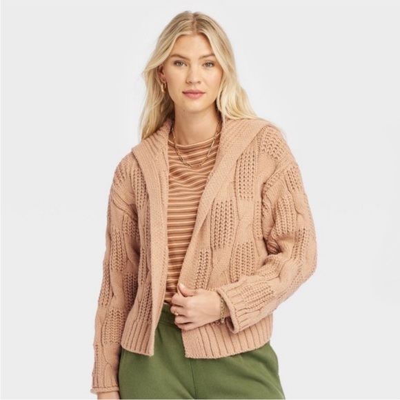 Universal Thread Sweater - Picture 2 of 6